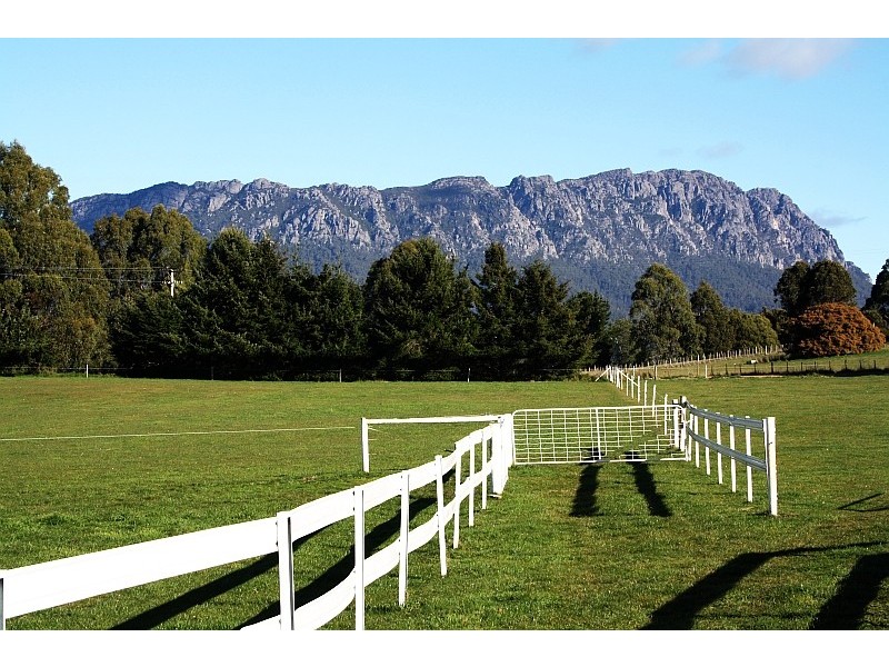 70 Brays Road, Sheffield TAS 7306
