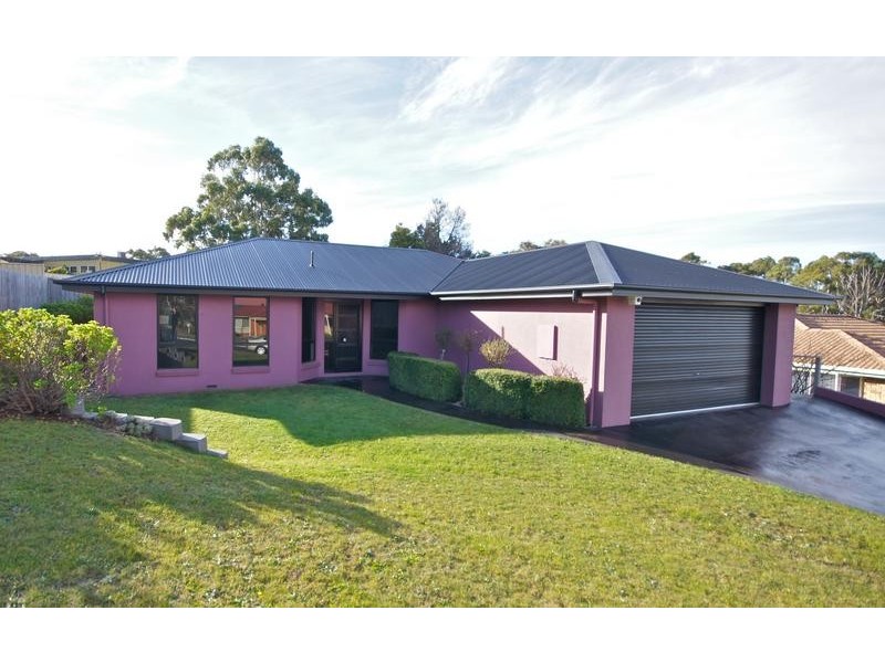 32 Arden Avenue, Devonport TAS 7310