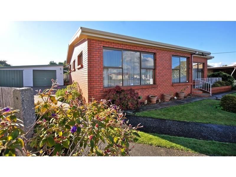 4 Aurora Place, Devonport TAS 7310
