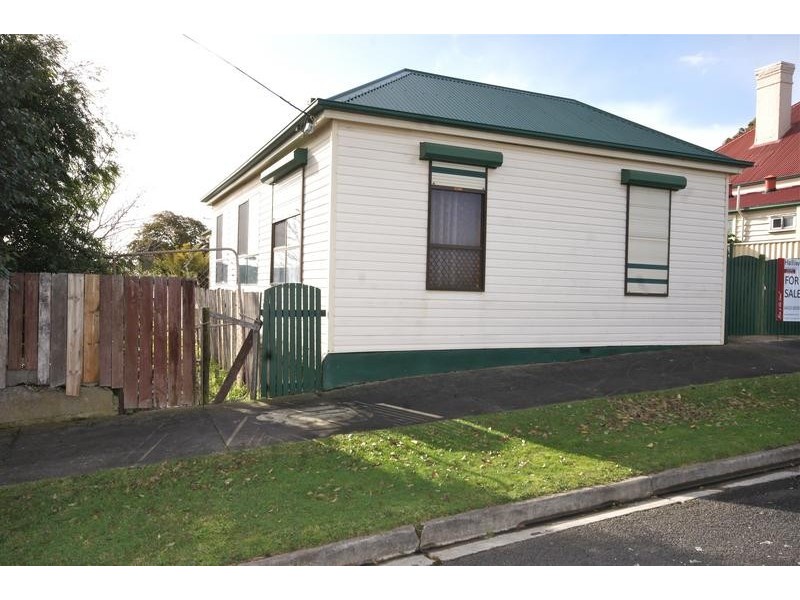 11 Thomas Street, East Devonport TAS 7310