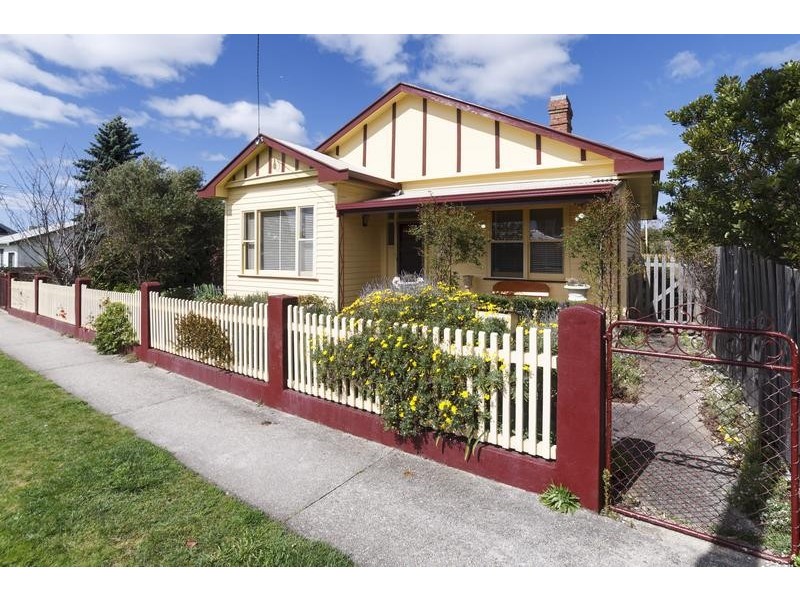 110 Alexandra Road, Ulverstone TAS 7315