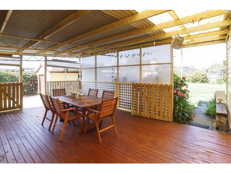 110 Alexandra Road, Ulverstone TAS 7315