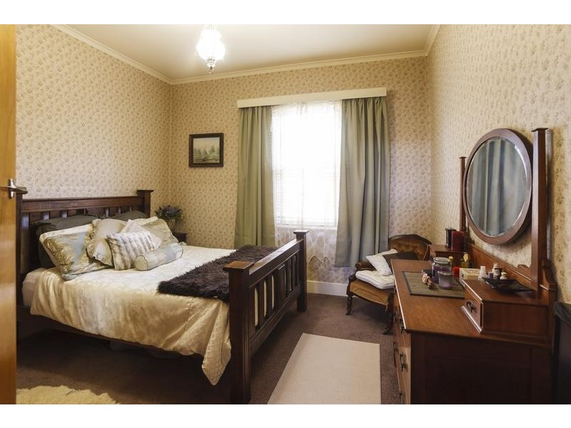 110 Alexandra Road, Ulverstone TAS 7315