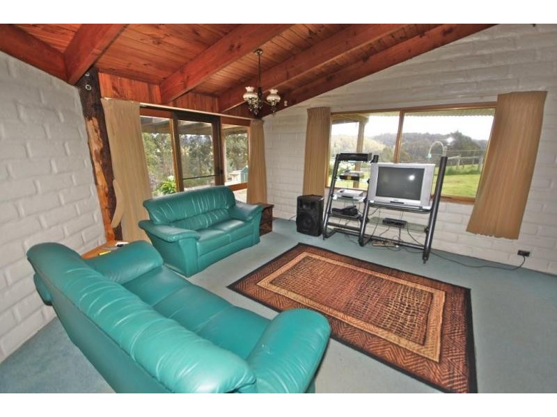 102 James Road, Acacia Hills TAS 7306