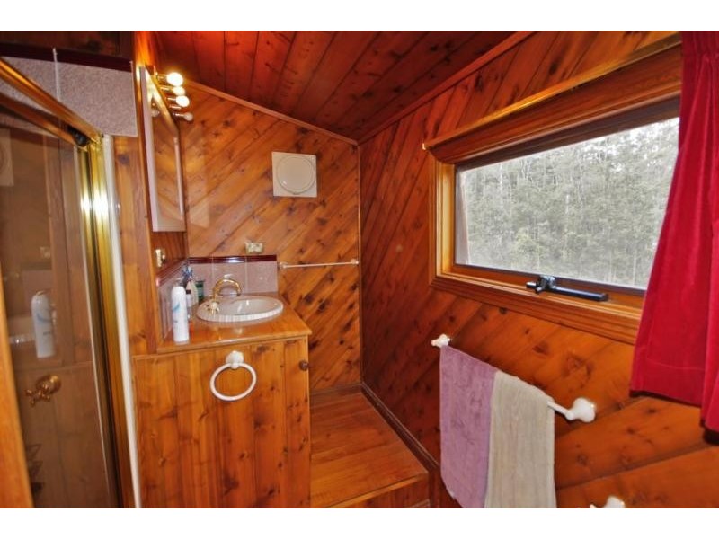 102 James Road, Acacia Hills TAS 7306