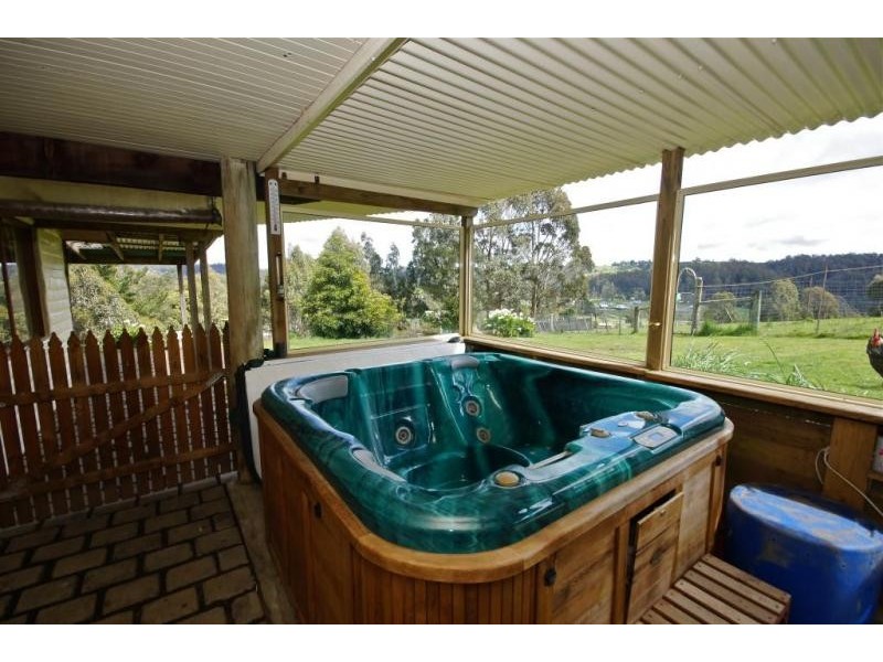 102 James Road, Acacia Hills TAS 7306
