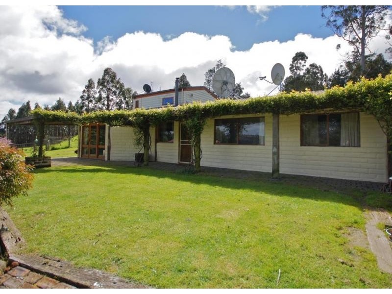 102 James Road, Acacia Hills TAS 7306