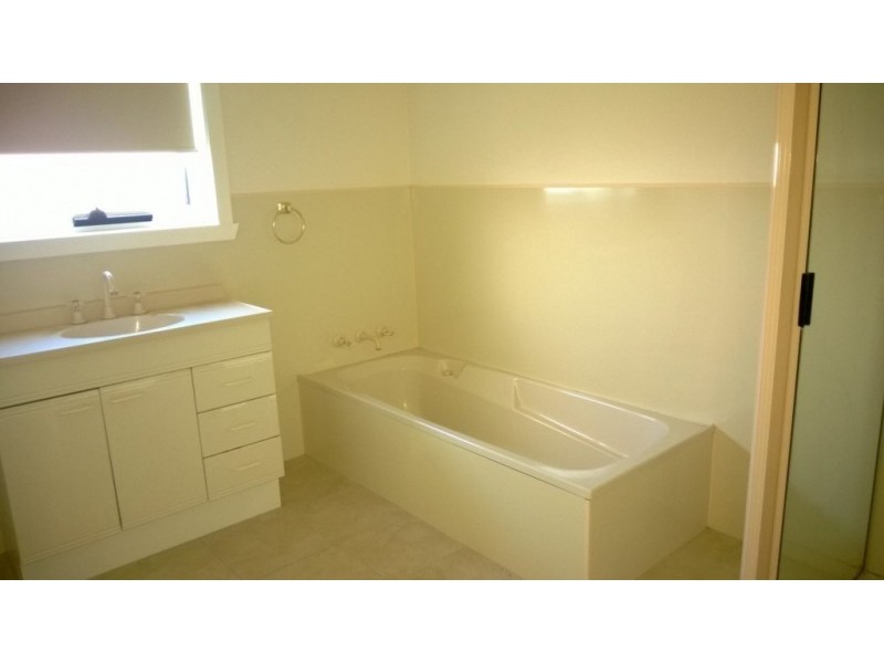 1 St Georges Crescent, Shearwater TAS 7307
