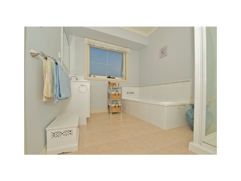 1/16 St Andrews Drive, Devonport TAS 7310