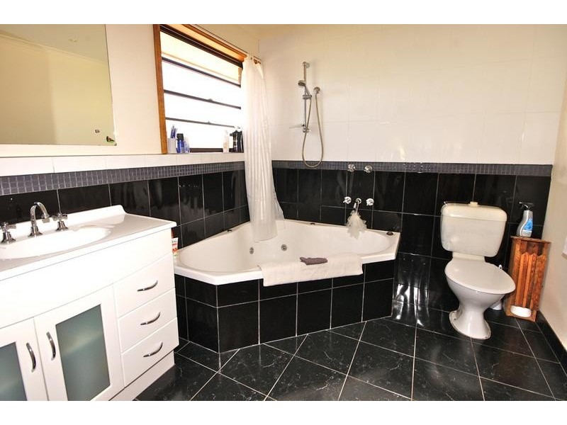 135 Winspears Road, East Devonport TAS 7310