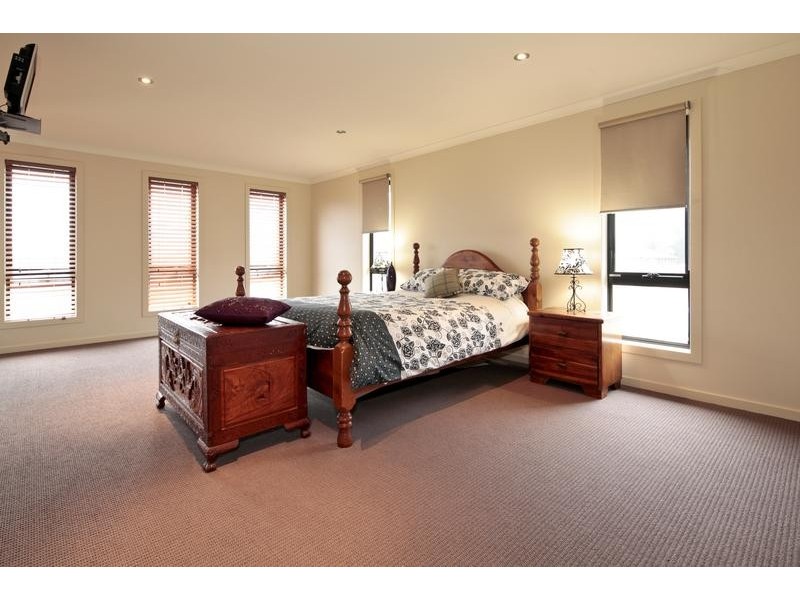 3 McCall Terrace, Stony Rise TAS 7310