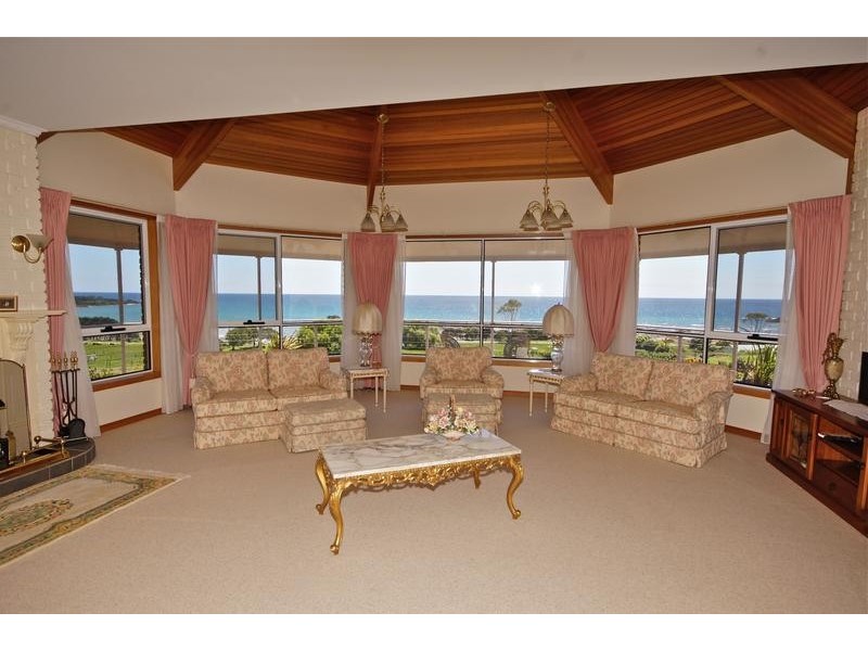 257 Penguin Road, West Ulverstone TAS 7315