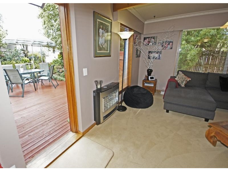 9 Cambridge Court, Devonport TAS 7310