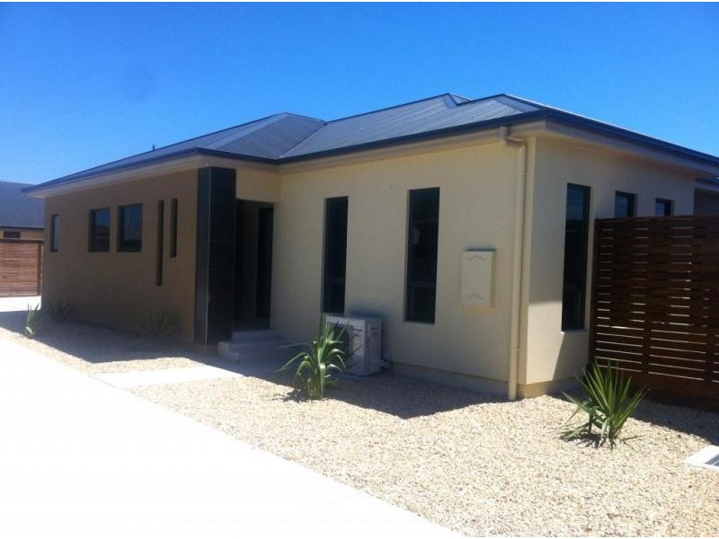 1/19 Parker Street, Devonport TAS 7310