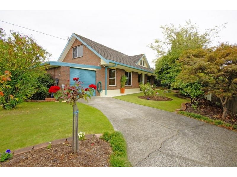 9 Cambridge Court, Devonport TAS 7310