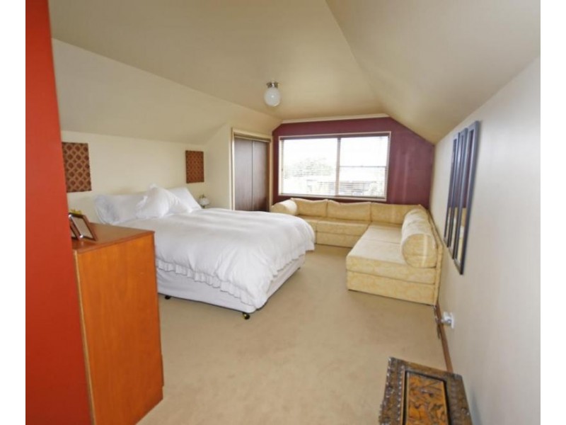 9 Cambridge Court, Devonport TAS 7310