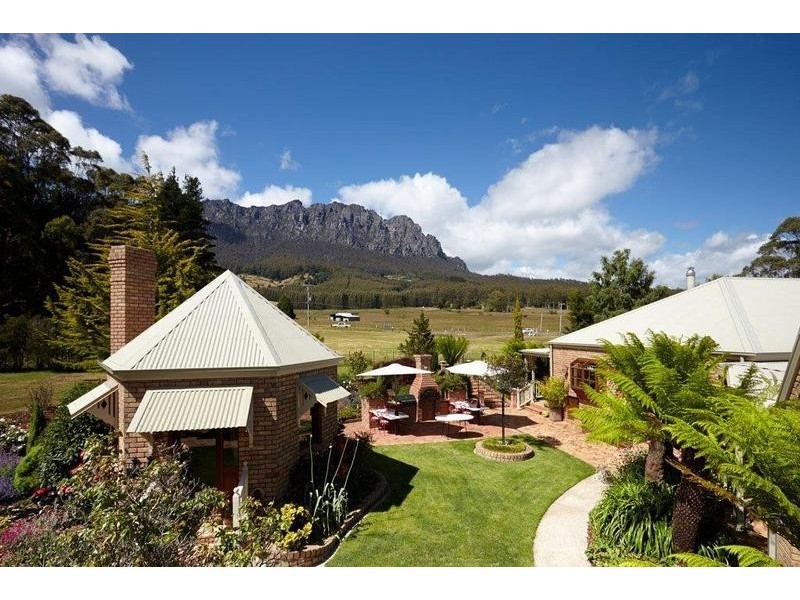 10 Deacons Close, Claude Road TAS 7306