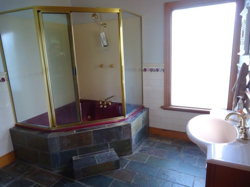 33 Middle Road, Devonport TAS 7310