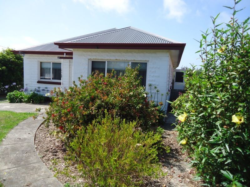 174 Steele Street, Devonport TAS 7310
