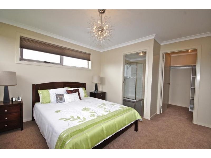 1 Charlotte Gardens (off George St), Devonport TAS 7310