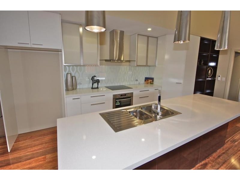 1 Charlotte Gardens (off George St), Devonport TAS 7310