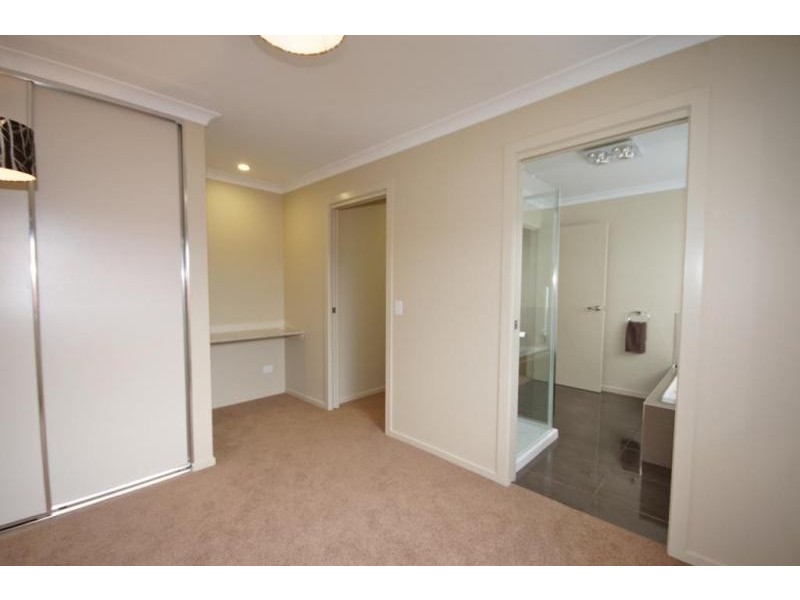 1 Charlotte Gardens (off George St), Devonport TAS 7310