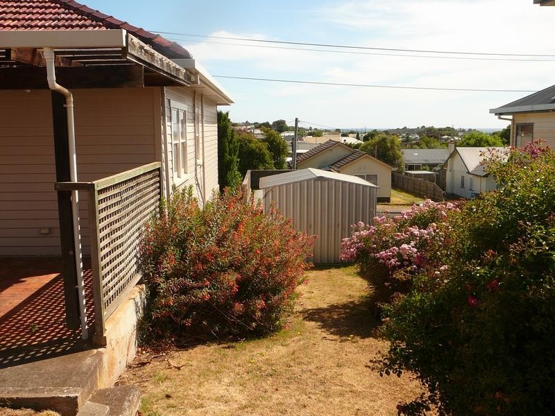 123 Best Street, Devonport TAS 7310
