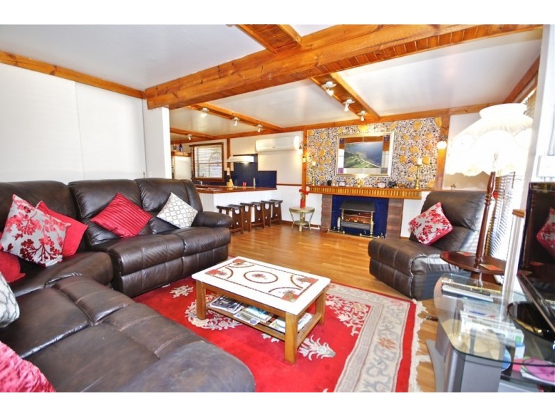 141 Penguin Road, West Ulverstone TAS 7315