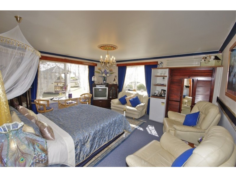 141 Penguin Road, West Ulverstone TAS 7315