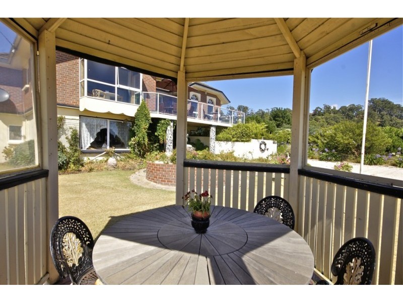141 Penguin Road, West Ulverstone TAS 7315