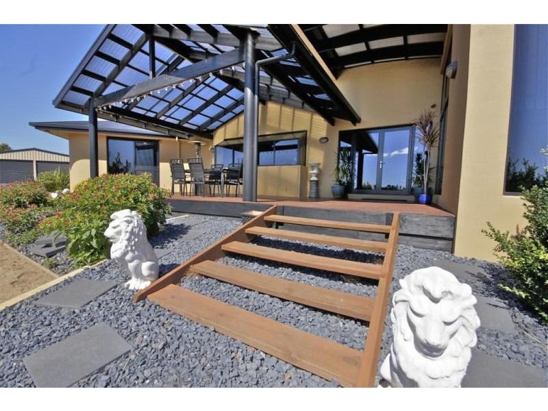 11 Gatenby Drive, Miandetta TAS 7310