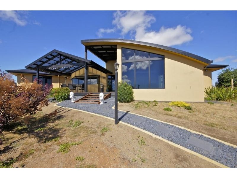 11 Gatenby Drive, Miandetta TAS 7310