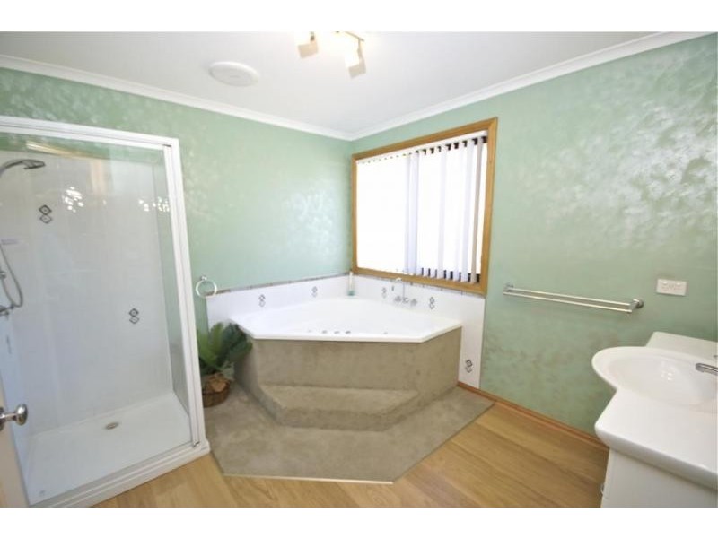 11 Gatenby Drive, Miandetta TAS 7310