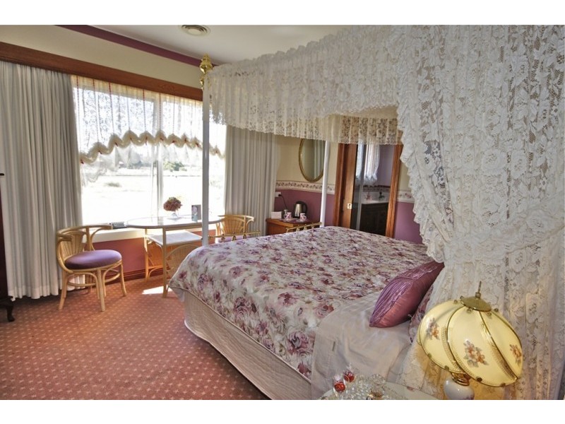 141 Penguin Rd, West Ulverstone TAS 7315