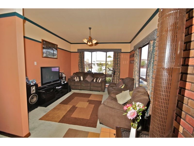 82 Parker Street, Devonport TAS 7310