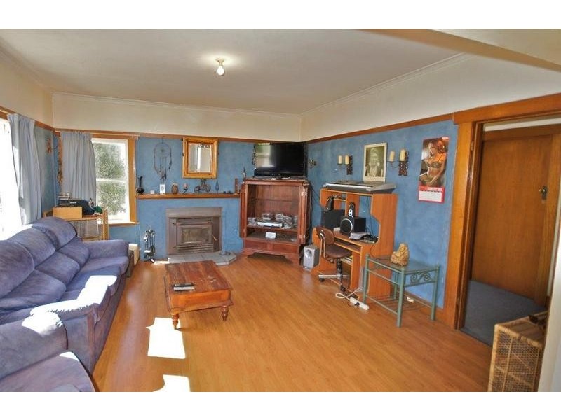 25 Madden Crescent, Devonport TAS 7310