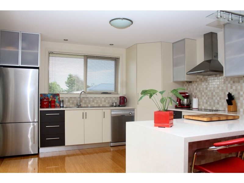 Villa 1/10 Haven Drive, Shearwater TAS 7307