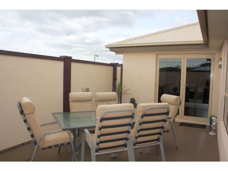 Villa 1/10 Haven Drive, Shearwater TAS 7307