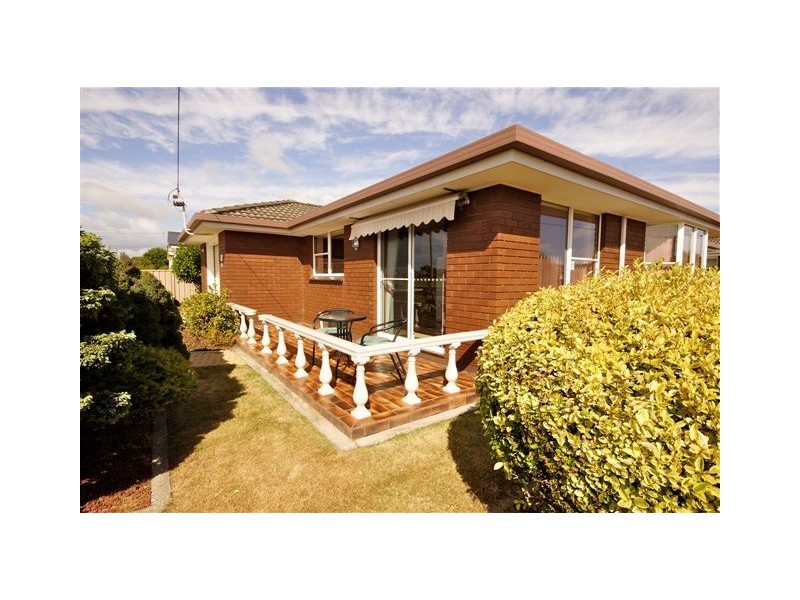 1/147 Gunn Street, Devonport TAS 7310