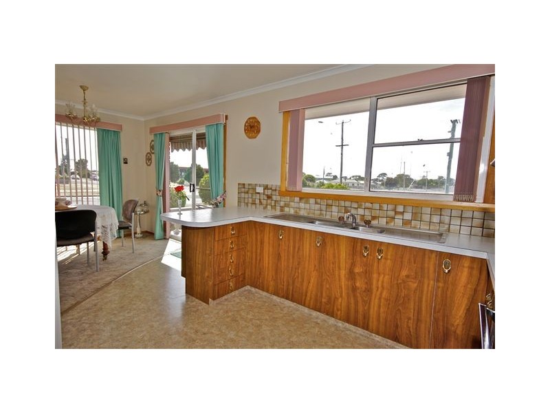 1/147 Gunn Street, Devonport TAS 7310