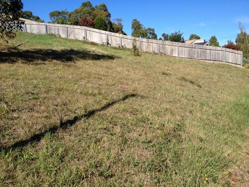 47 Lawrence Drive, Devonport TAS 7310