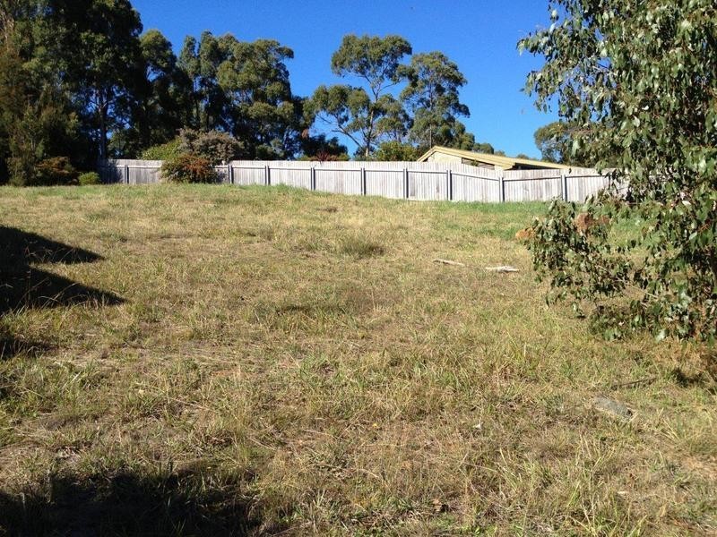 47 Lawrence Drive, Devonport TAS 7310