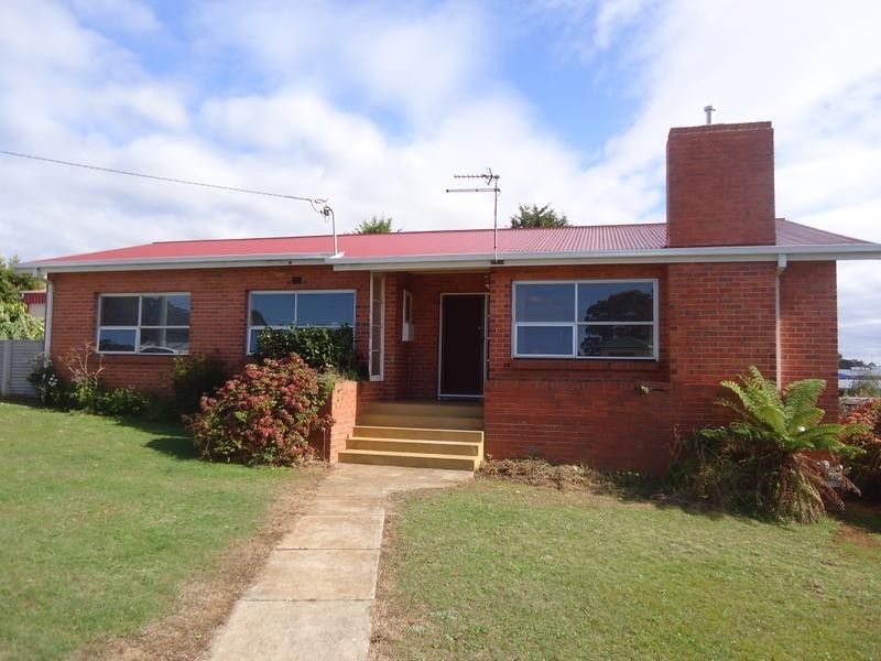 156 Middle Road, Devonport TAS 7310