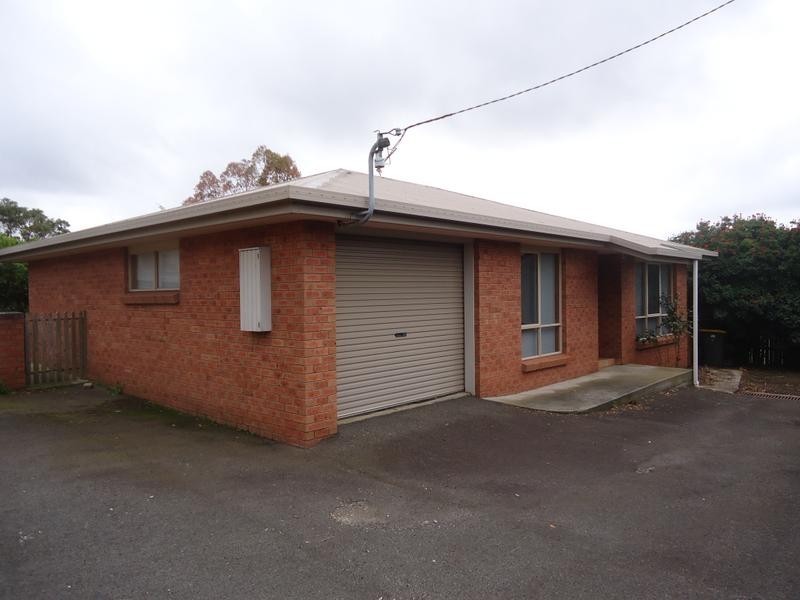 2/38 Middle Road, Devonport TAS 7310