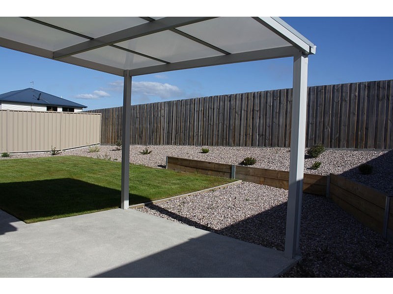 13 Broadwater Court, Shearwater TAS 7307