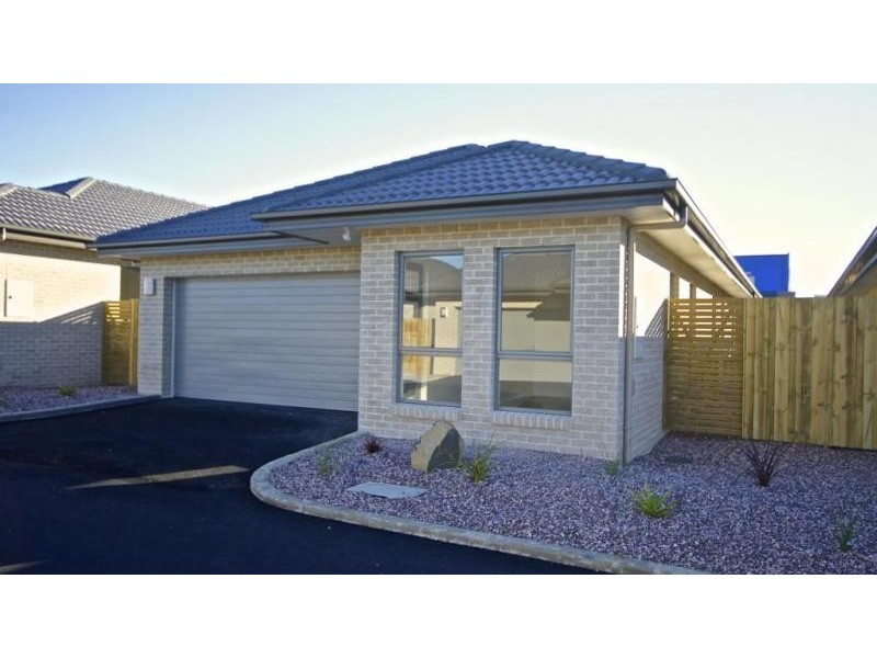 7/18 Gatenby Drive, Miandetta TAS 7310