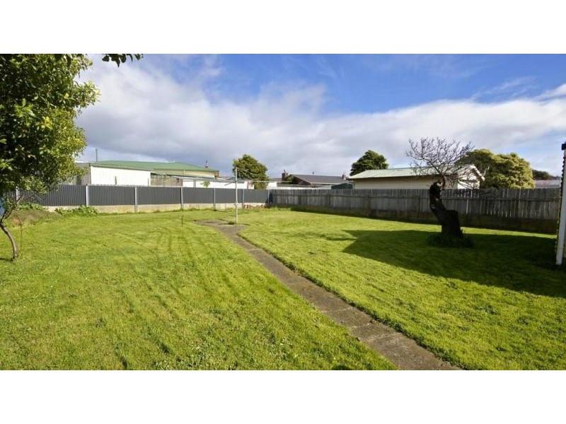 93 George Street, Devonport TAS 7310