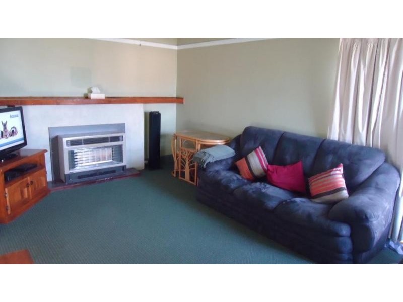 27 Madden Crescent, Devonport TAS 7310