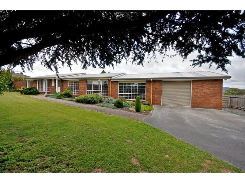 2 Autumn Drive, Ambleside TAS 7310