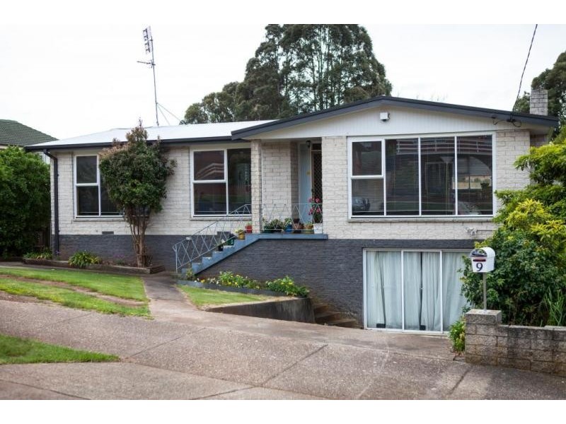 9 Coomera Crescent, Miandetta TAS 7310